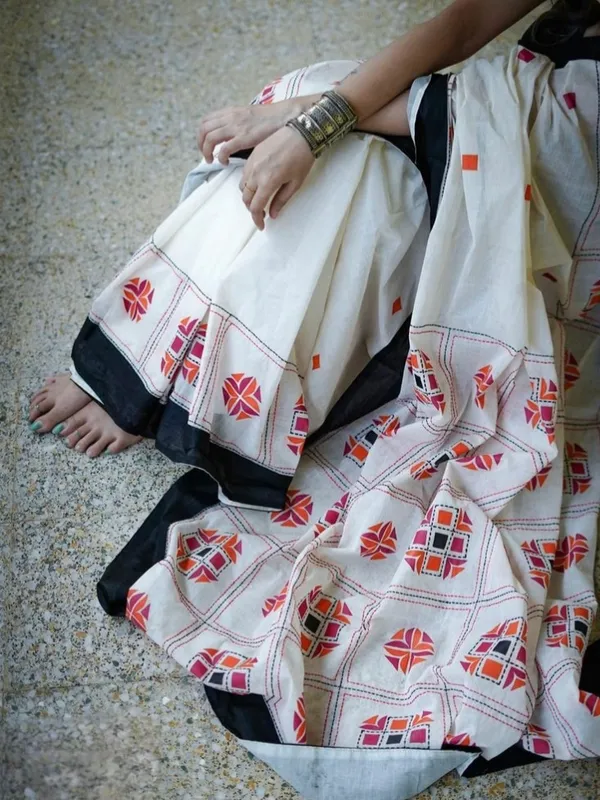 White_Cotton_Printed_Saree_For_Women