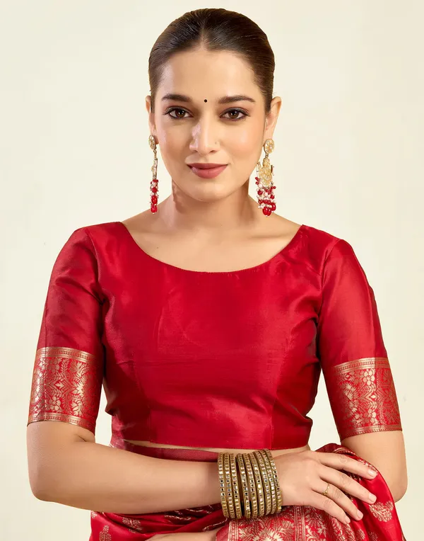 Red_Brocade_Woven_Saree_For_Women