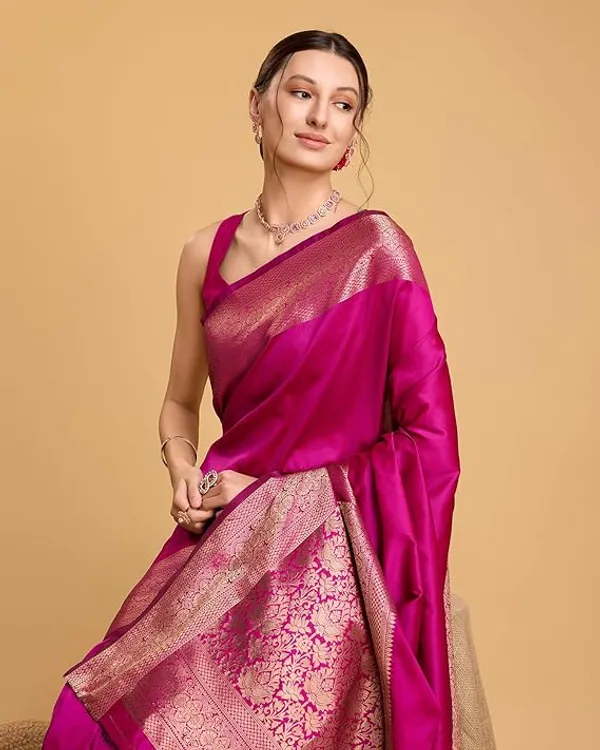 Magenta_Brocade_Saree_For_Women