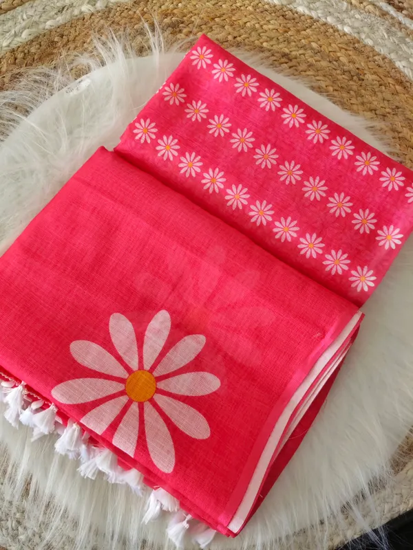 Pink_Floral_Print_Saree_For_Women