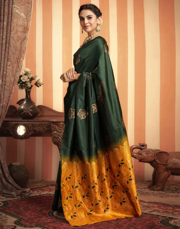 Green_And_Gold_Banarasi_Silk_Saree_For_Women