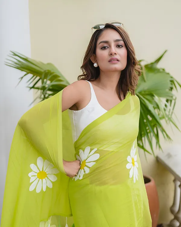 Lime_Green_Floral_Print_Saree_For_Women