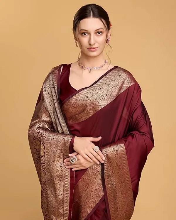 Maroon_Woven_Saree_For_Women
