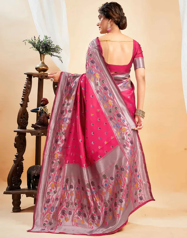 Pink_Banarasi_Silk_Saree_For_Women