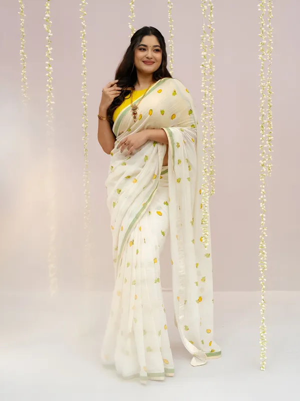 White_Printed_Saree_For_Women