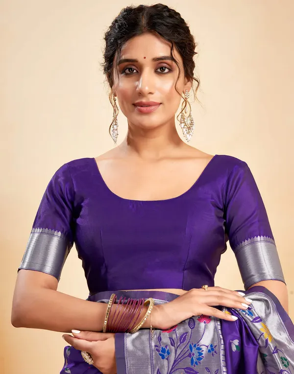 Purple_Floral_Embroidered_Saree_For_Women