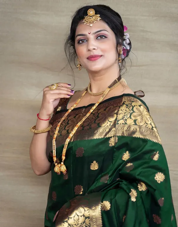 Green_Zari_Woven_Saree_For_Women