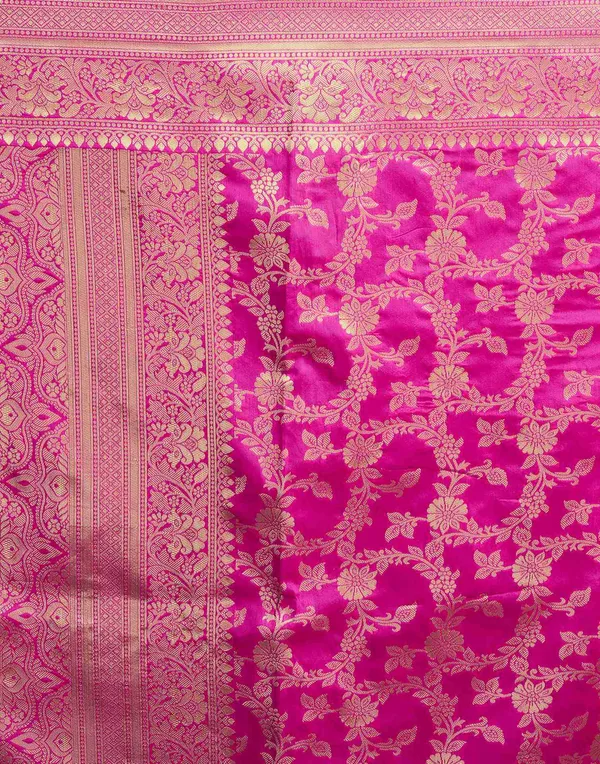Pink_Woven_Zari_Saree_For_Women