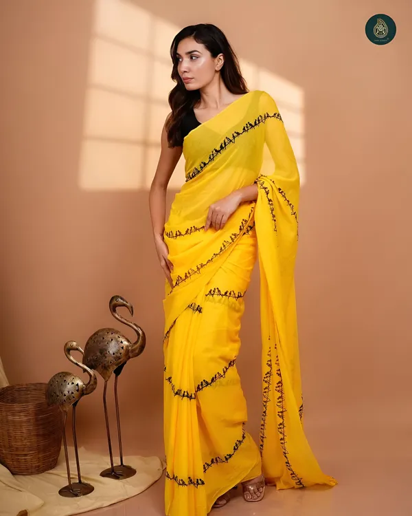 Yellow_Printed_Saree_For_Women