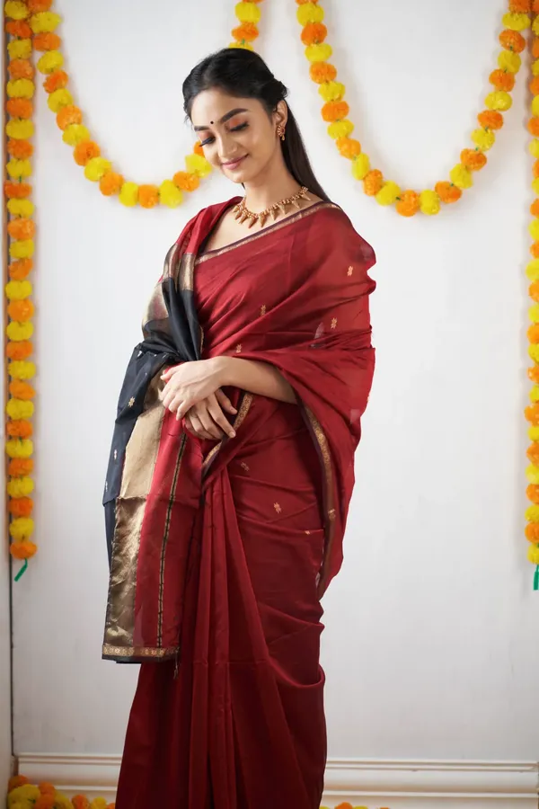 Maroon_Sheer_Traditional_Saree_For_Women