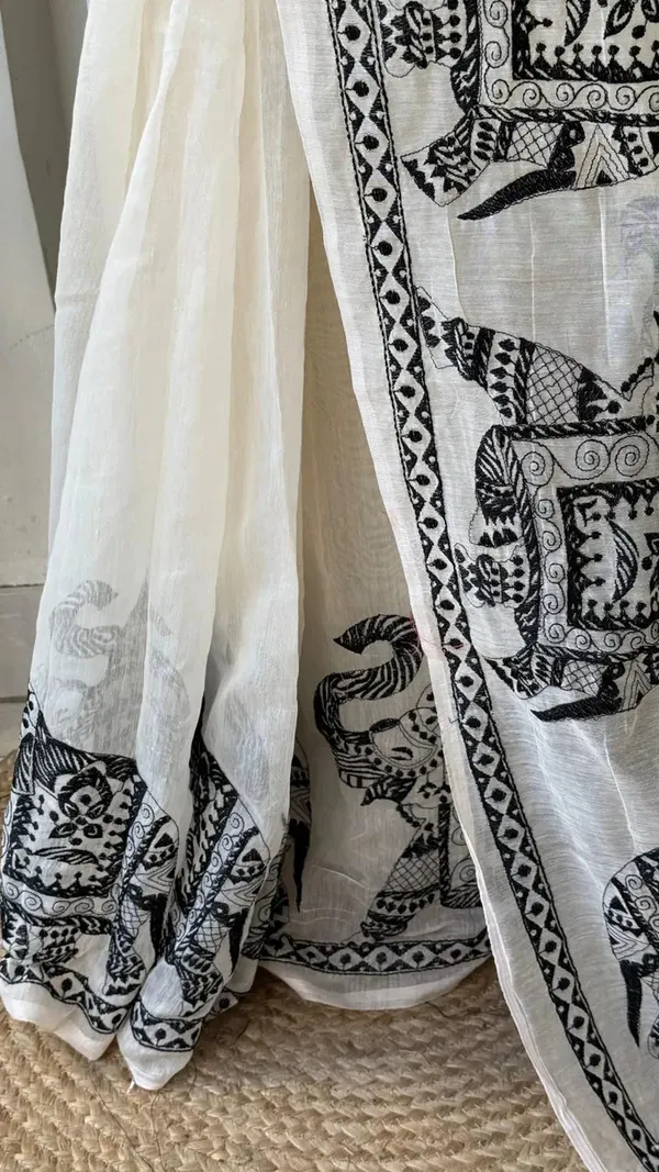 Ivory_Printed_Saree_For_Women