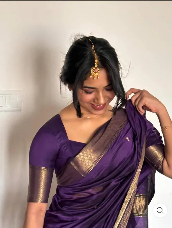 Purple_Gold_Border_Saree_For_Women