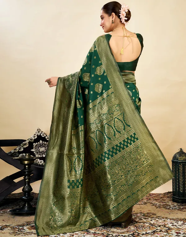 Green_Gold_Print_Saree_For_Women