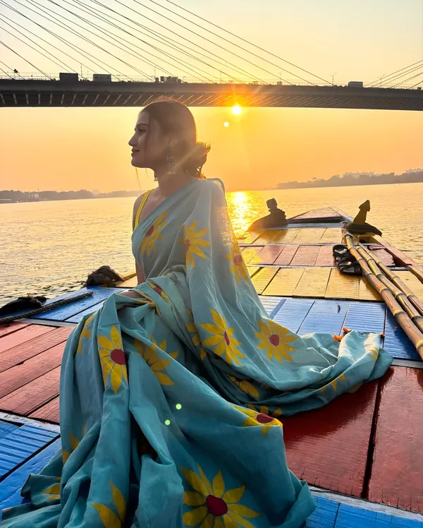 Aqua_Lightweight_Floral_Print_Saree_For_Women