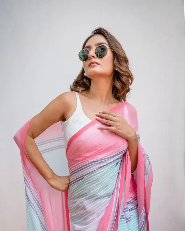 Pink_Multicolour_Striped_Saree_For_Women