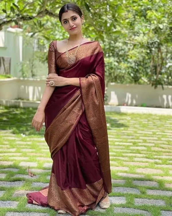 Maroon_Gold_Border_Saree_For_Women