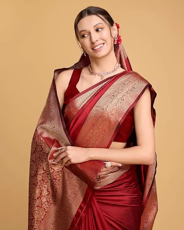 Maroon_Woven_Banarasi_Saree_For_Women