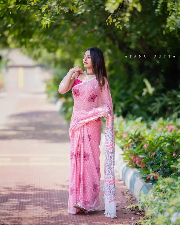 Pink_Printed_Saree_For_Women