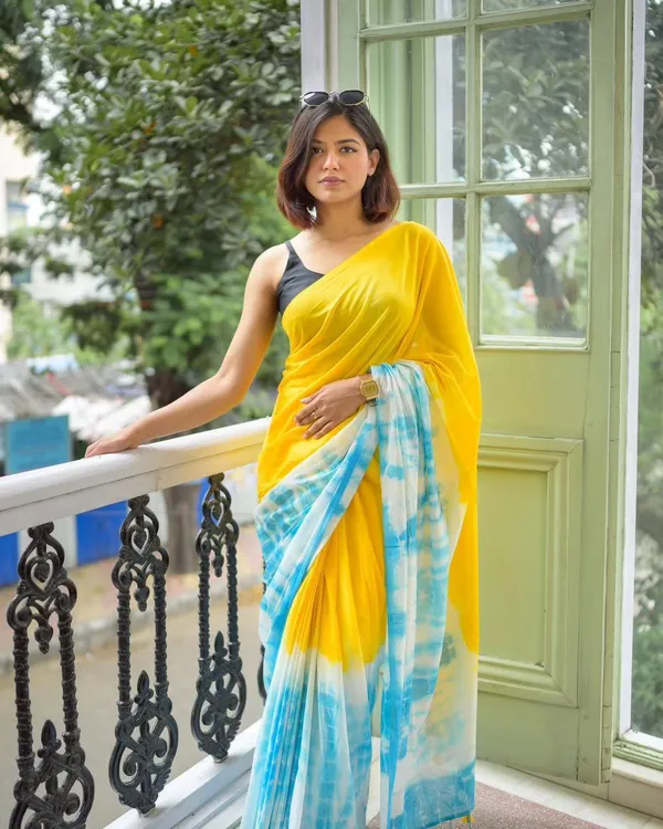 Yellow_Blue_Printed_Saree_For_Women