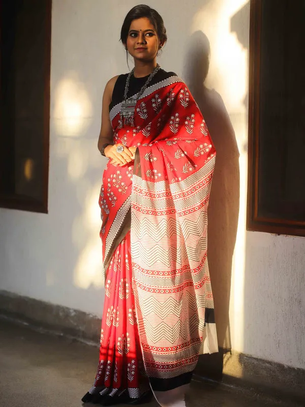 Red_Floral_Printed_Saree_For_Women