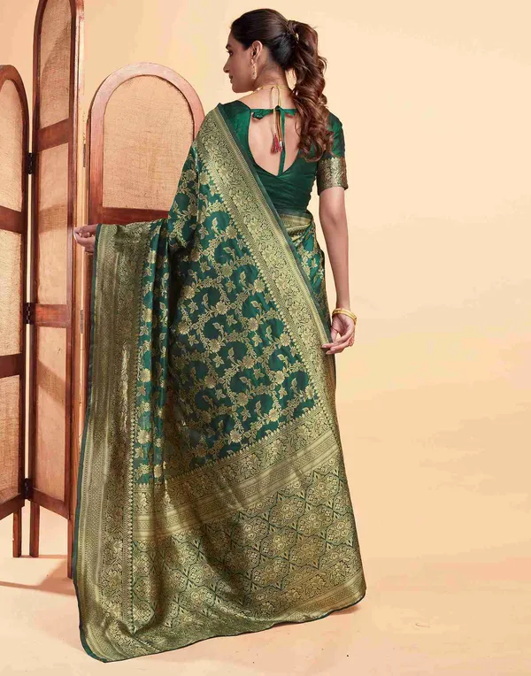 Green_Woven_Ethnic_Saree_For_Women