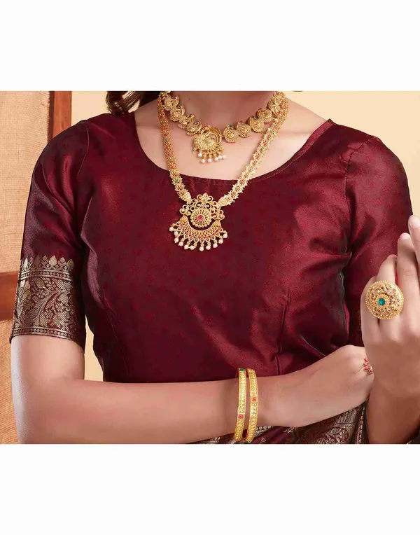 Maroon_Woven_Ethnic_Saree_For_Women