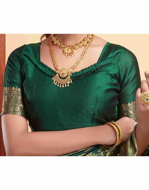 Green_Woven_Ethnic_Saree_For_Women