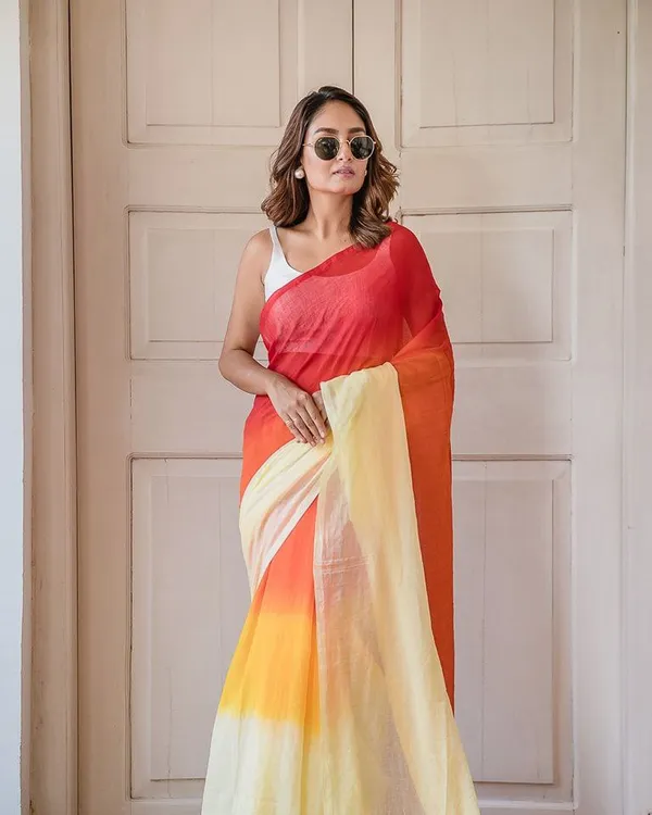 Red_Orange_Ombre_Saree_For_Women