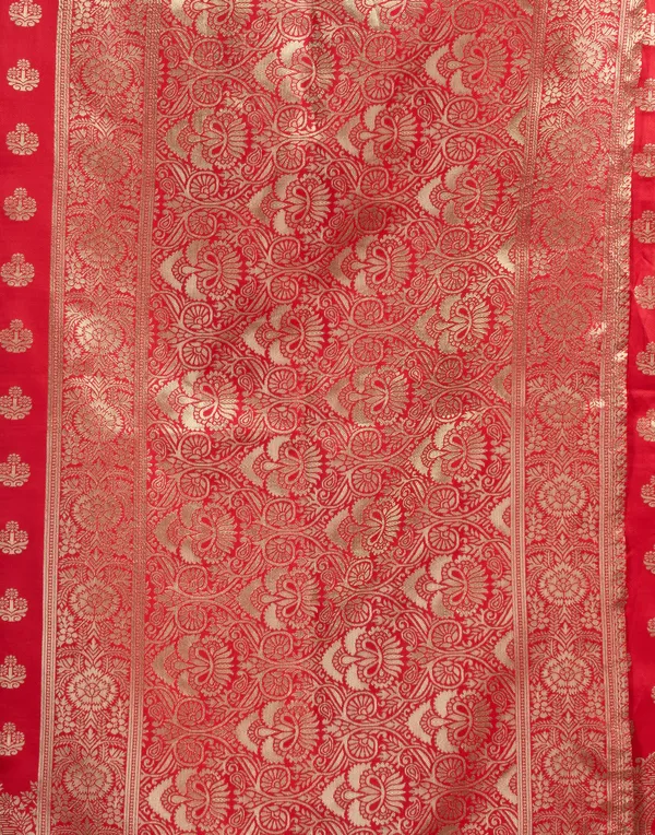 Red_Brocade_Woven_Saree_For_Women