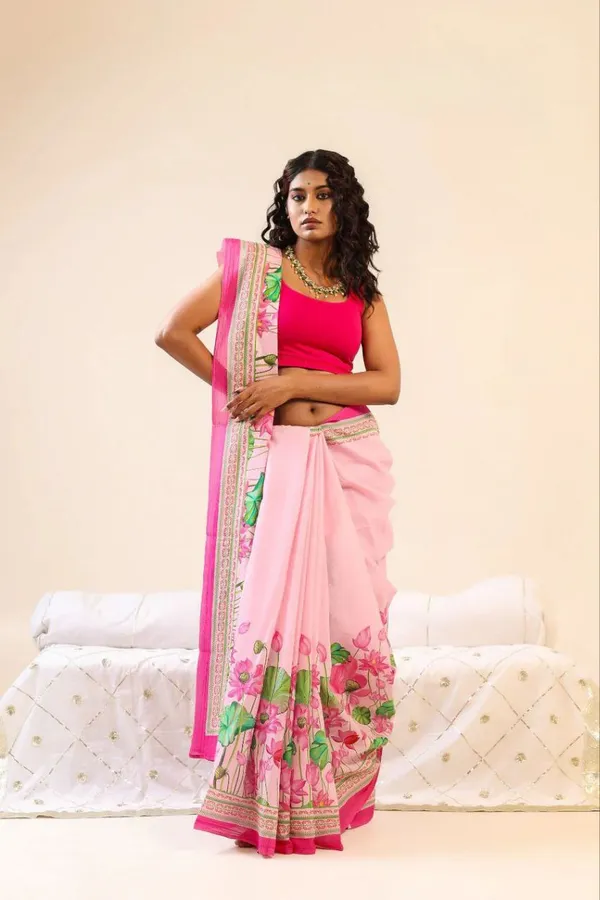 Pink_Floral_Print_Saree_For_Women