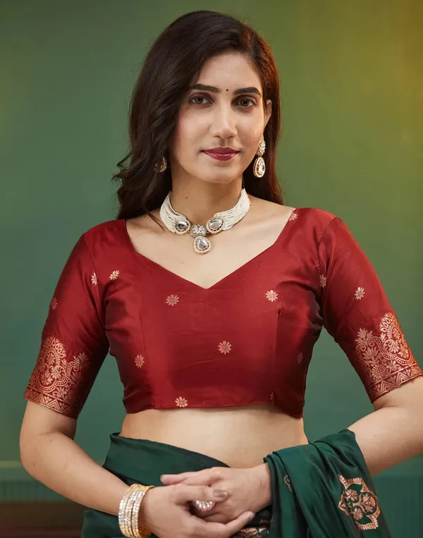 Green_And_Red_Banarasi_Silk_Saree_For_Women