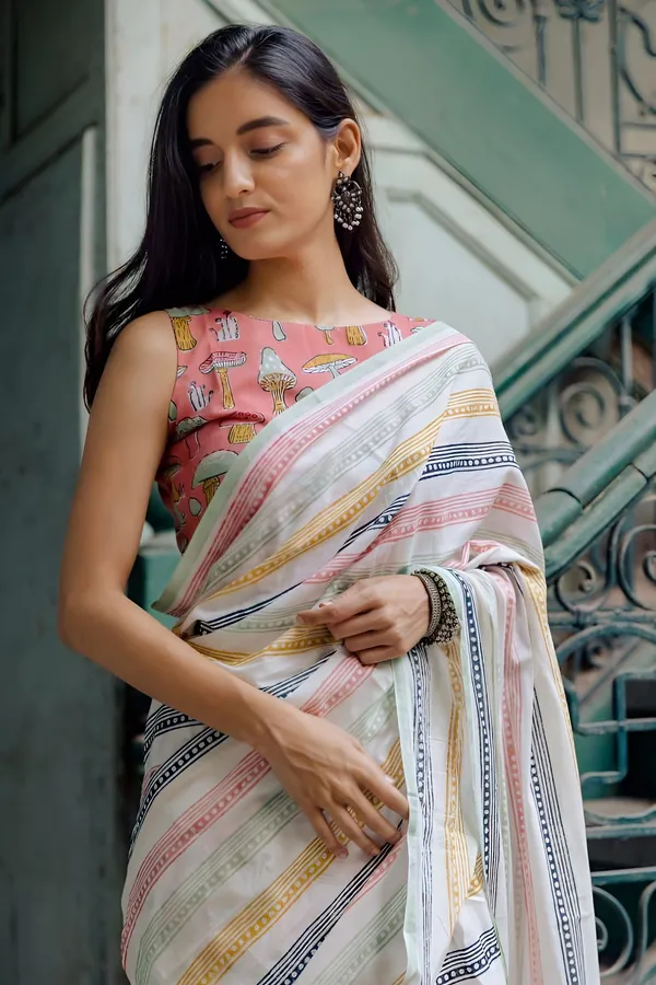 White_Multicolour_Printed_Saree_For_Women
