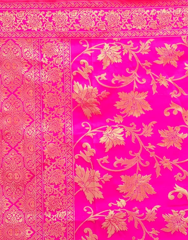 Pink_Banarasi_Silk_Saree_For_Women