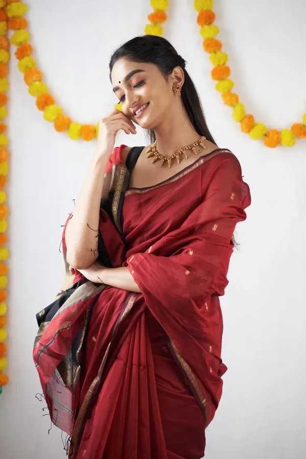 Maroon_Sheer_Traditional_Saree_For_Women