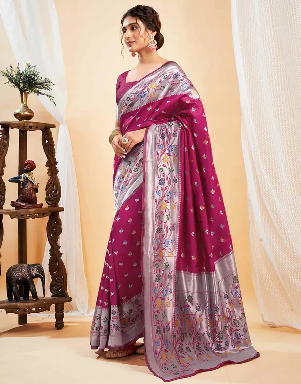 Magenta_Floral_Border_Saree_For_Women