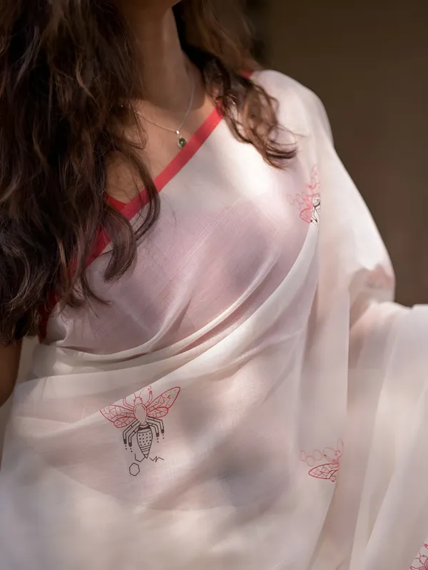 Off_White_Printed_Saree_For_Women