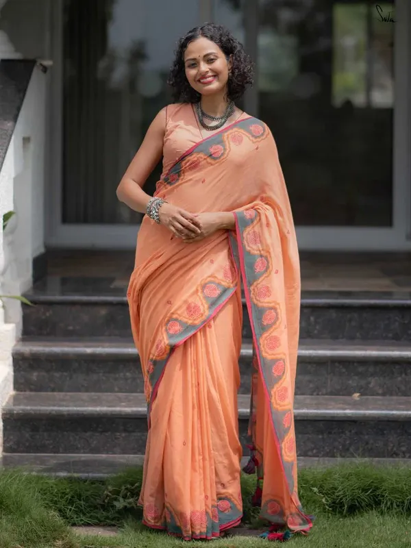 Peach_Printed_Saree_For_Women