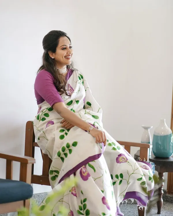 White_And_Purple_Linen_Cotton_Saree_For_Women