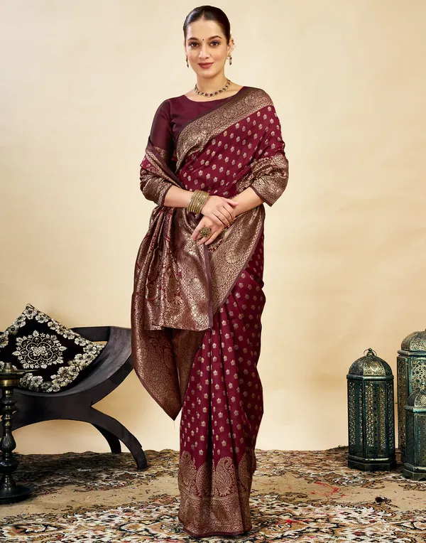 Maroon_Brocade_Saree_For_Women