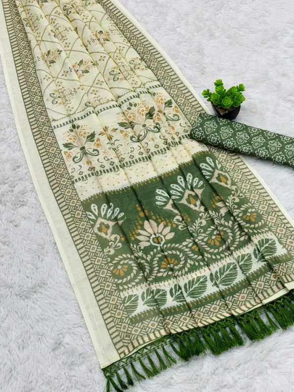 Ivory_Green_Printed_Saree_For_Women