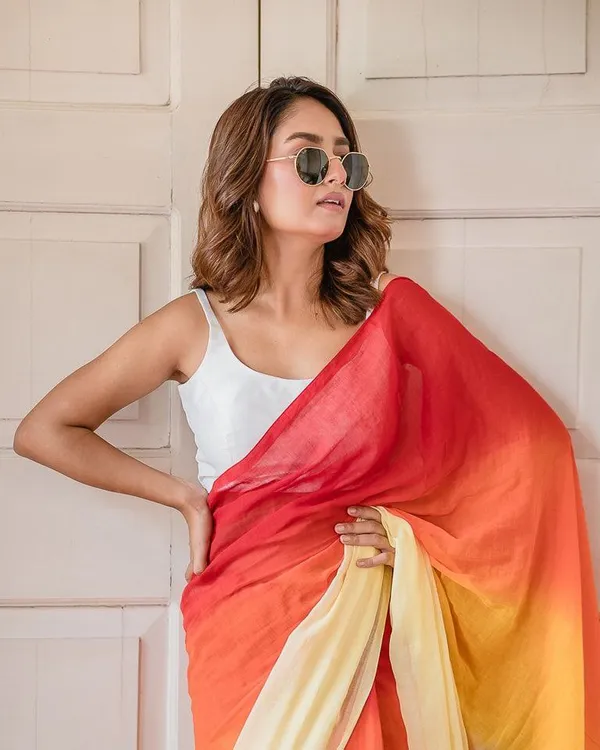 Red_Orange_Ombre_Saree_For_Women