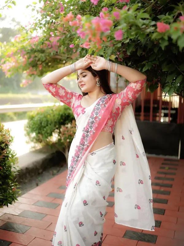 White_Pink_Floral_Print_Saree_For_Women