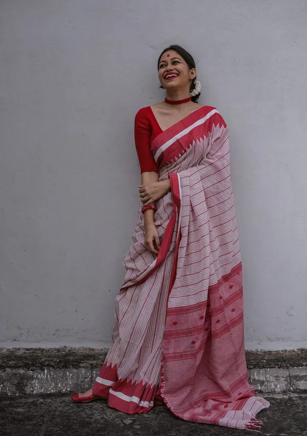 Red_Woven_Striped_Saree_For_Women