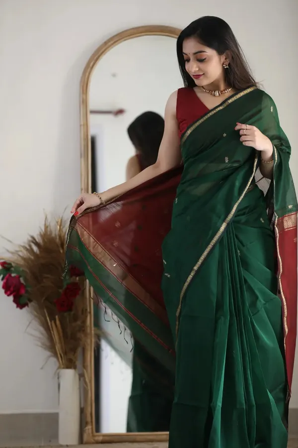 Green_Traditional_Saree_For_Women