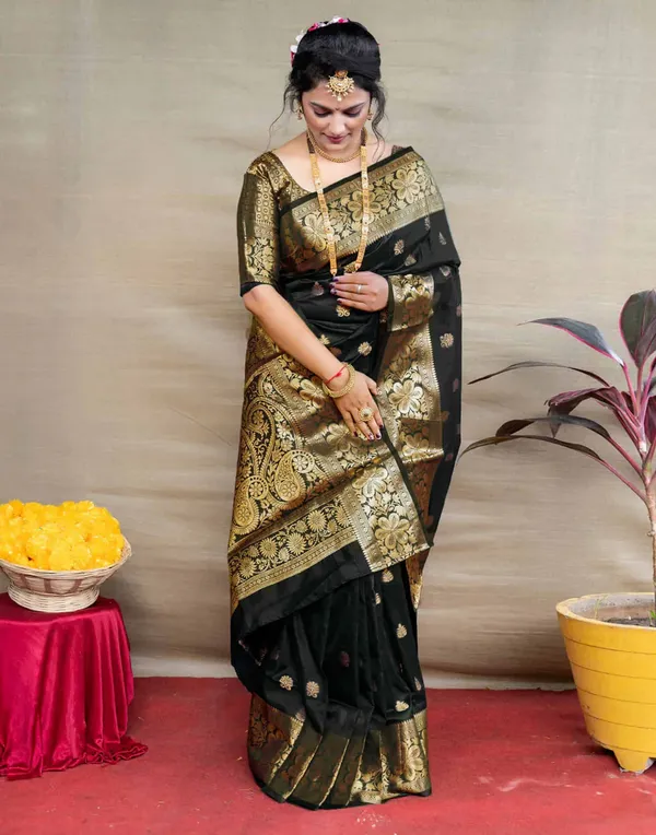 Black_Gold_Woven_Saree_For_Women