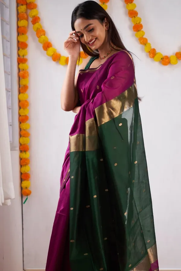 Magenta_Green_Woven_Saree_For_Women