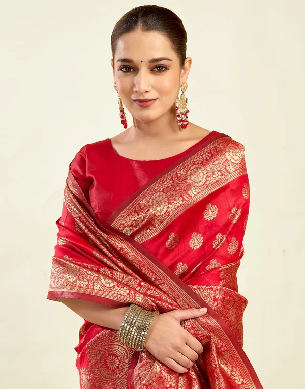 Red_Brocade_Woven_Saree_For_Women