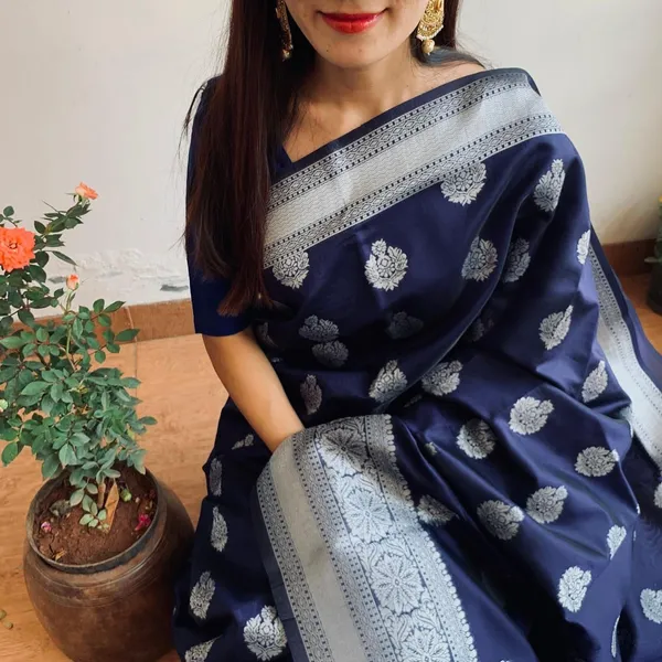 Navy_Blue_Printed_Saree_For_Women