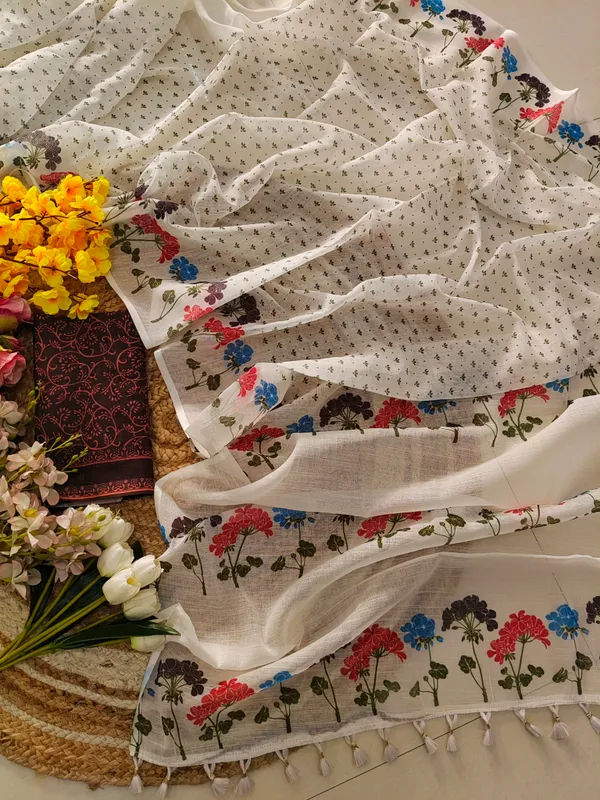 Off_White_Floral_Print_Saree_For_Women