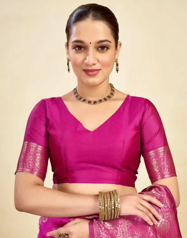 Magenta_Banarasi_Silk_Saree_For_Women